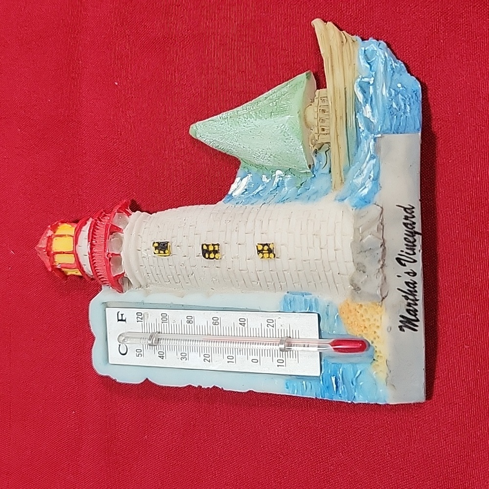 Light house magnet